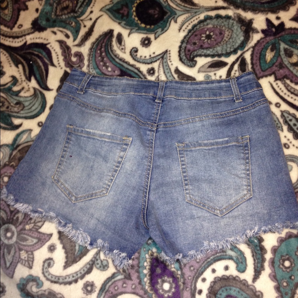 Shorts - Picture 2 of 2